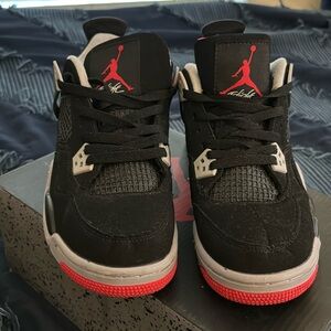 Air Jordan 4 Retro